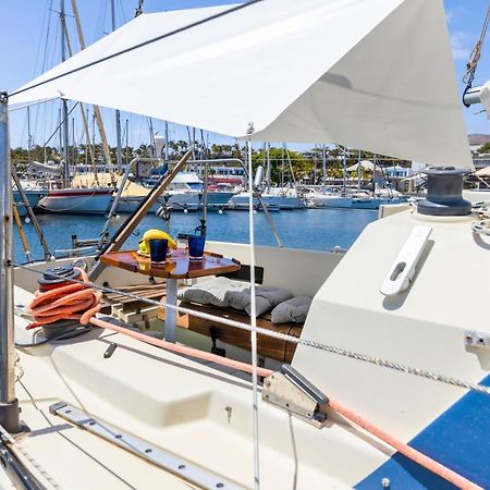 Seaside Chill-Out Stay On A Sail Yacht ปูแอร์โตกาเลโร ภายนอก รูปภาพ